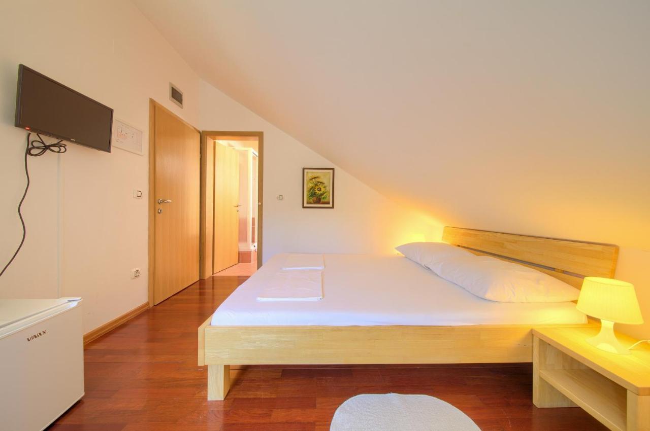 Bed&Breakfast Lucija Bed & Breakfast Пунат Екстериор снимка