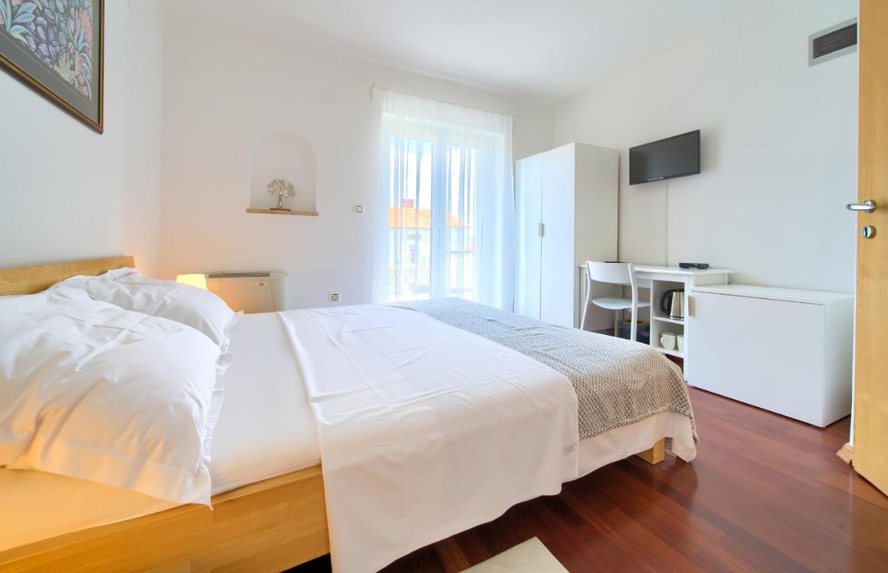 Bed&Breakfast Lucija Bed & Breakfast Пунат Екстериор снимка